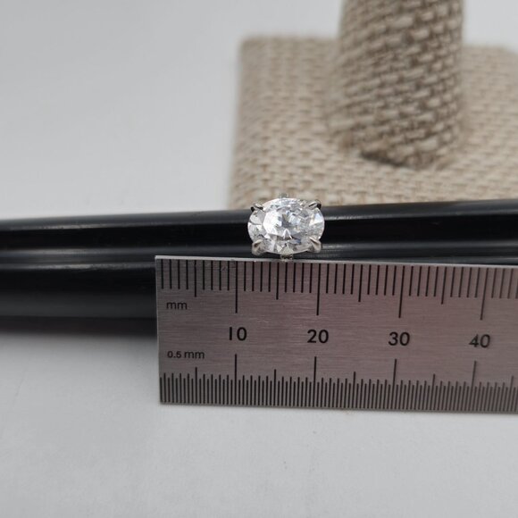 Size 5 Sterling Silver Cute Oval Cubic Zirconia Ring A3598 - Picture 8 of 9